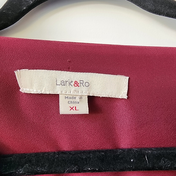 Lark & Ro Deep Red Long Sleeve Dress NWOT Keyhole Twist Knee length Classy - Picture 6 of 10